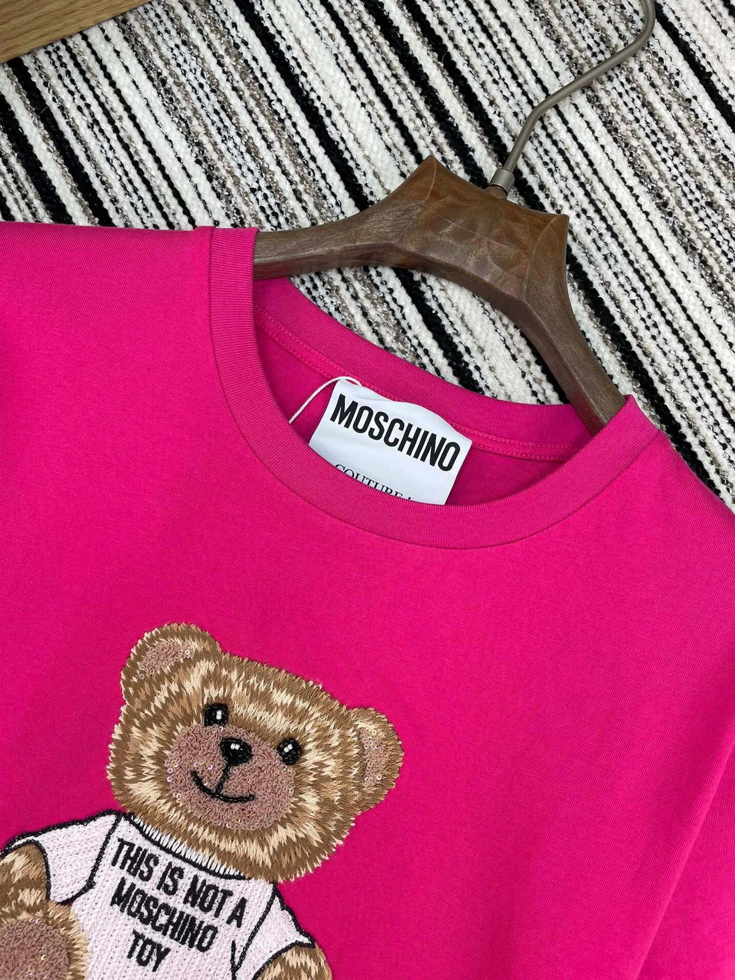 Футболки Женские Moschino 1532951