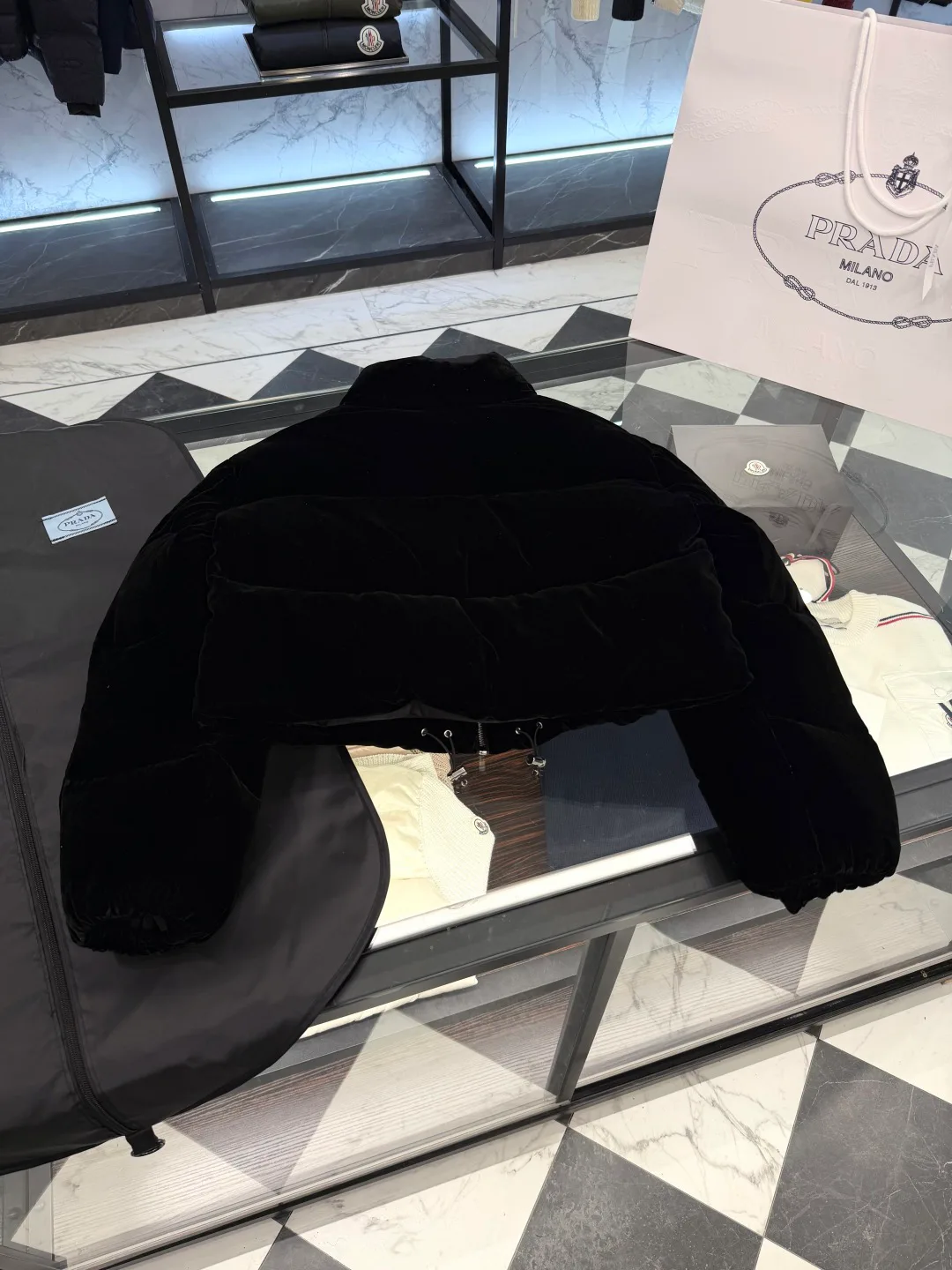Куртки И Пуховики Женские Prada 19210146