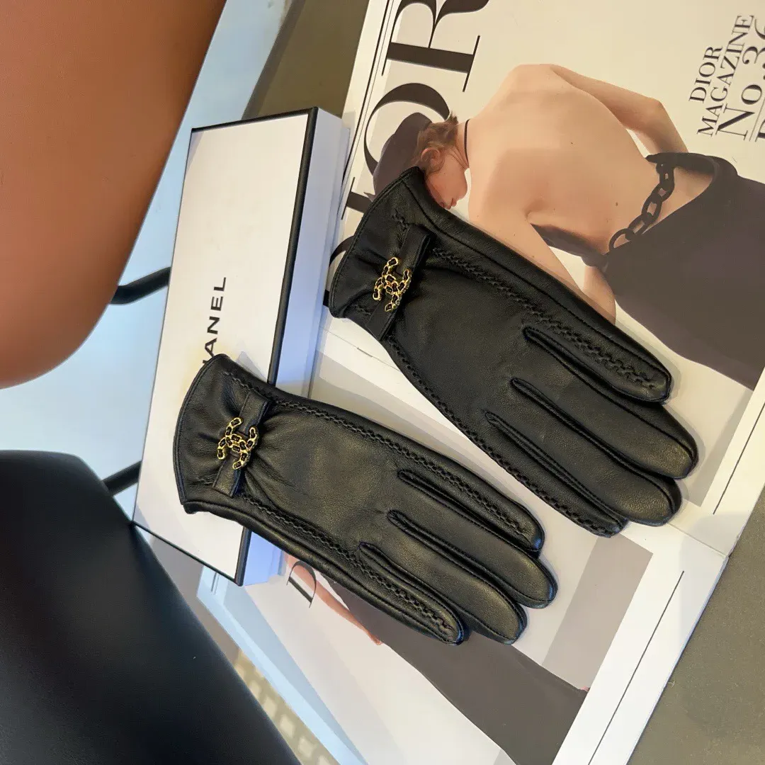 Перчатки Chanel 778455