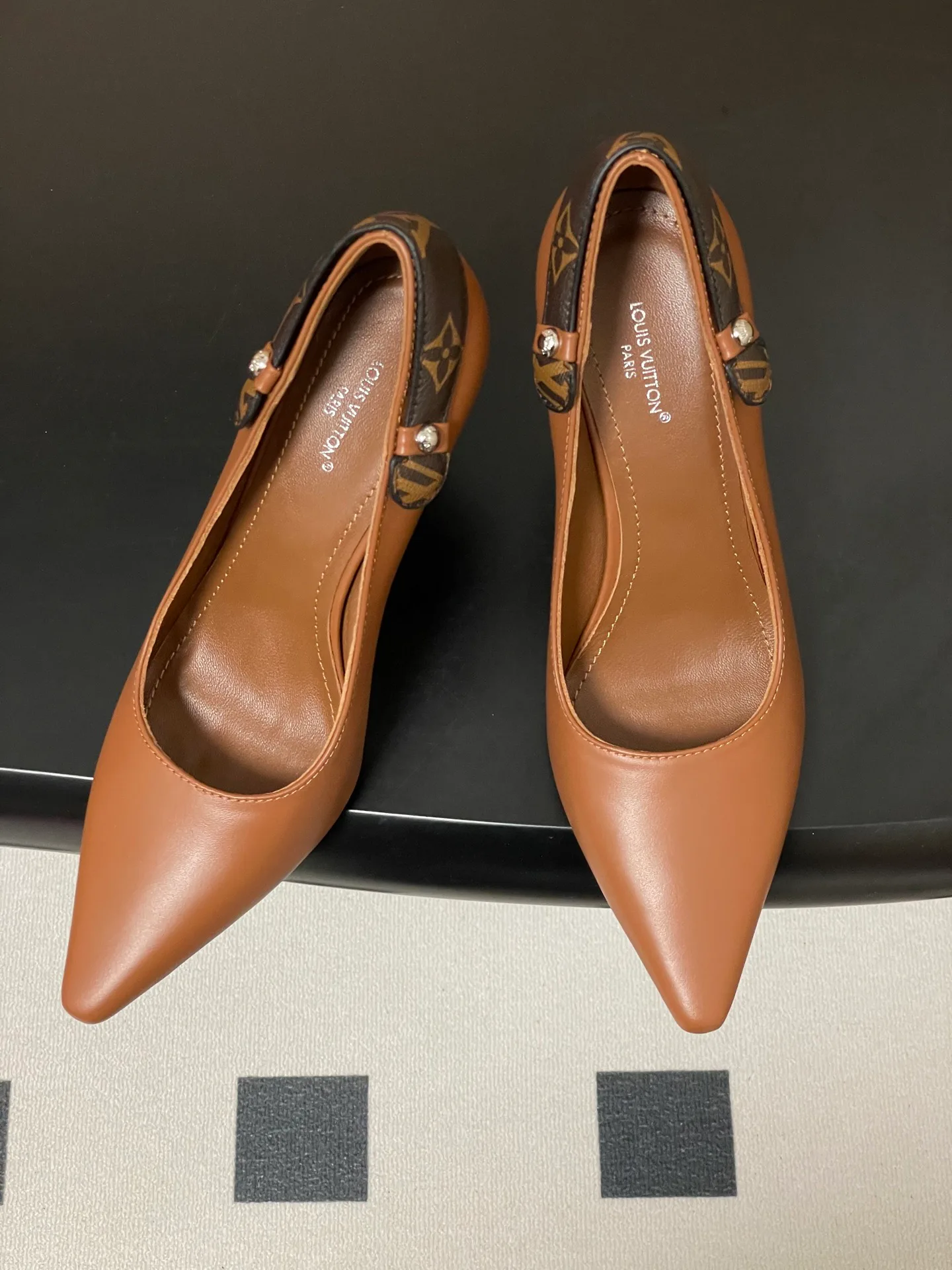 Сандалии Женские Louis Vuitton 668696