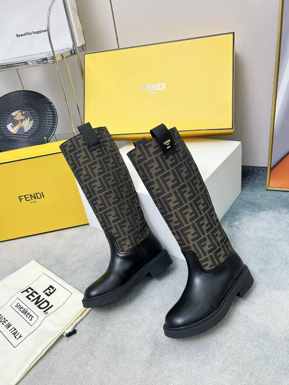Сапоги Женские Fendi 18104312