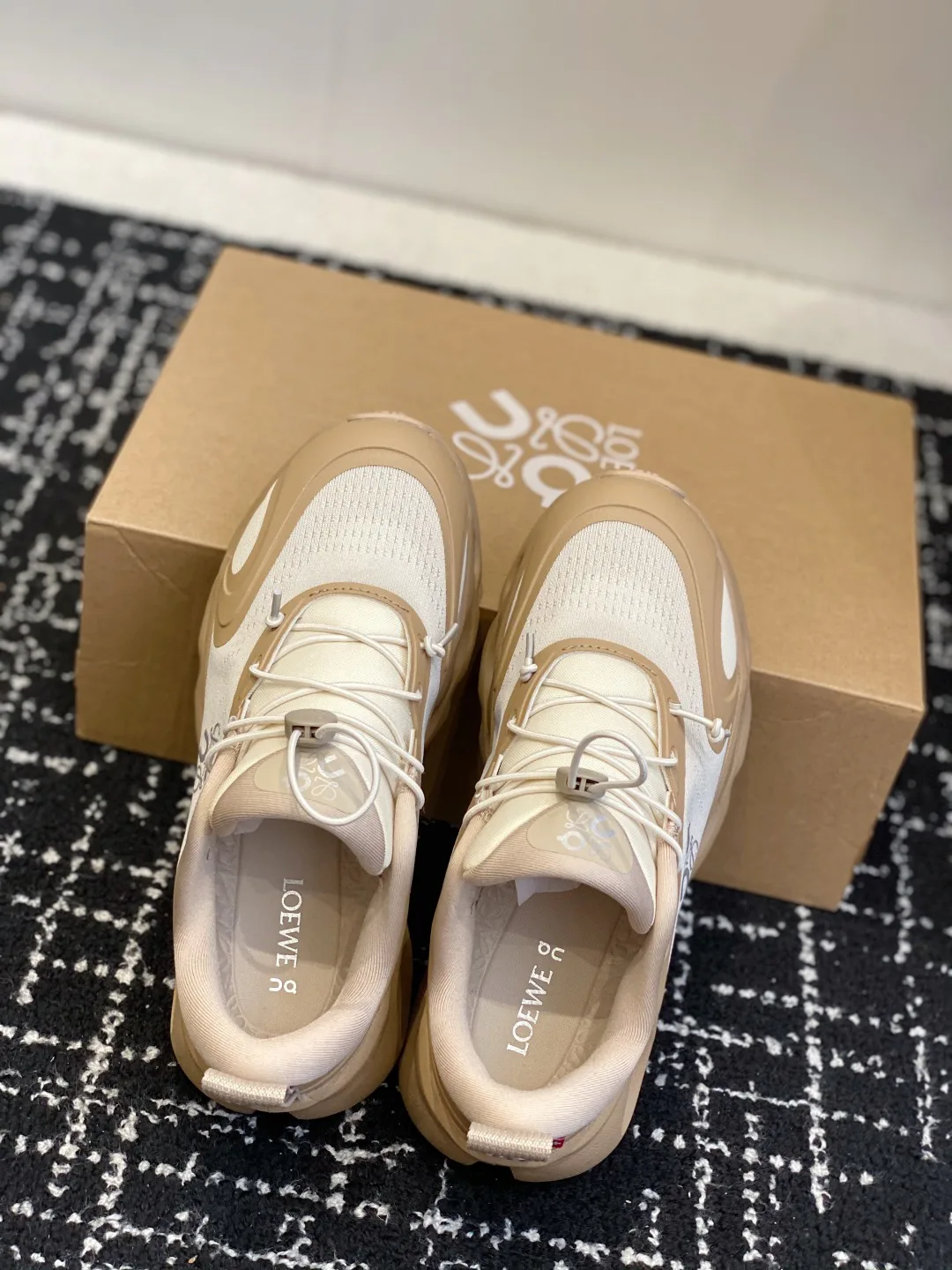 Кроссовки Женские Loewe 133127