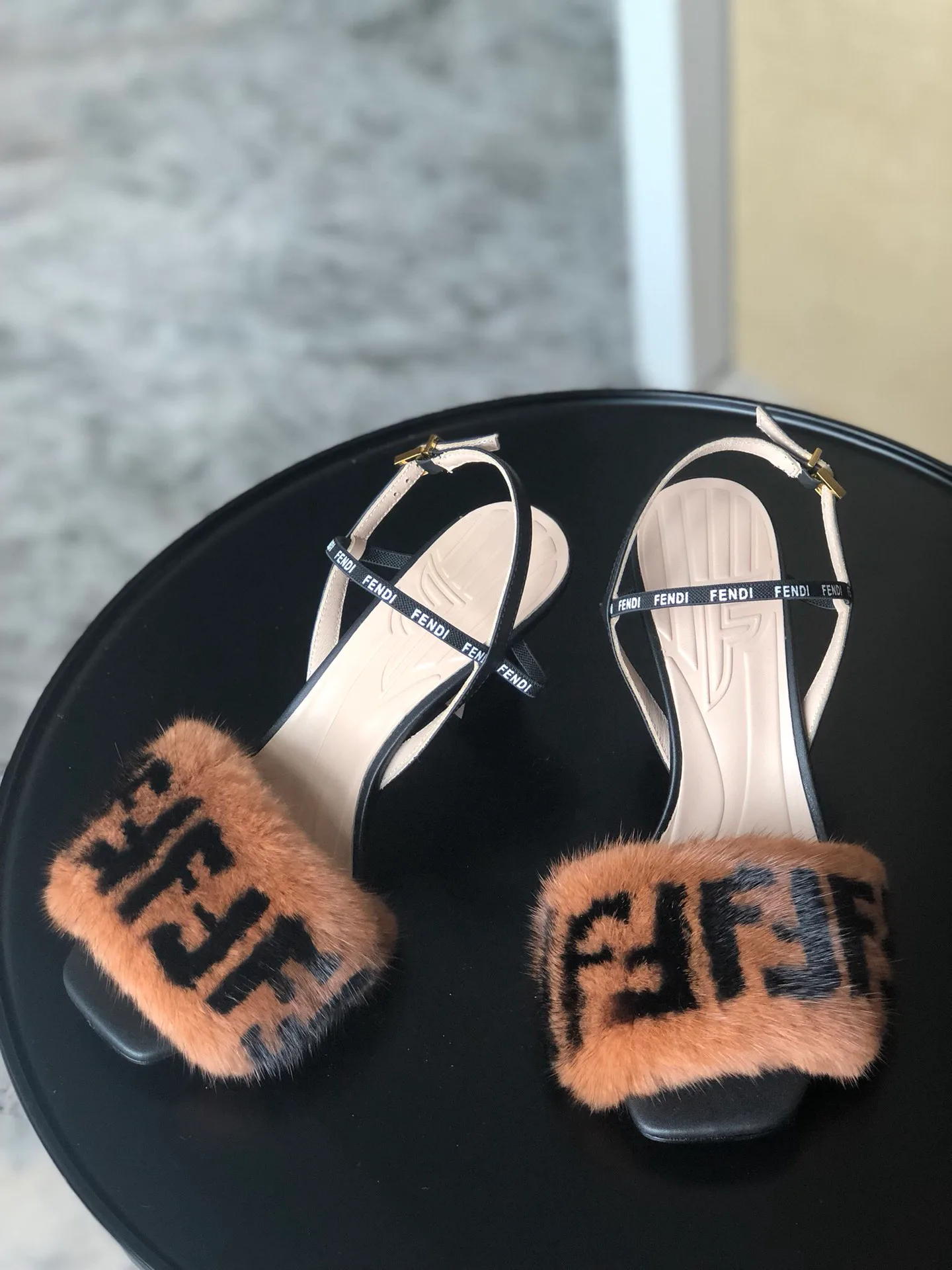 Босоножки Женские Fendi 11205