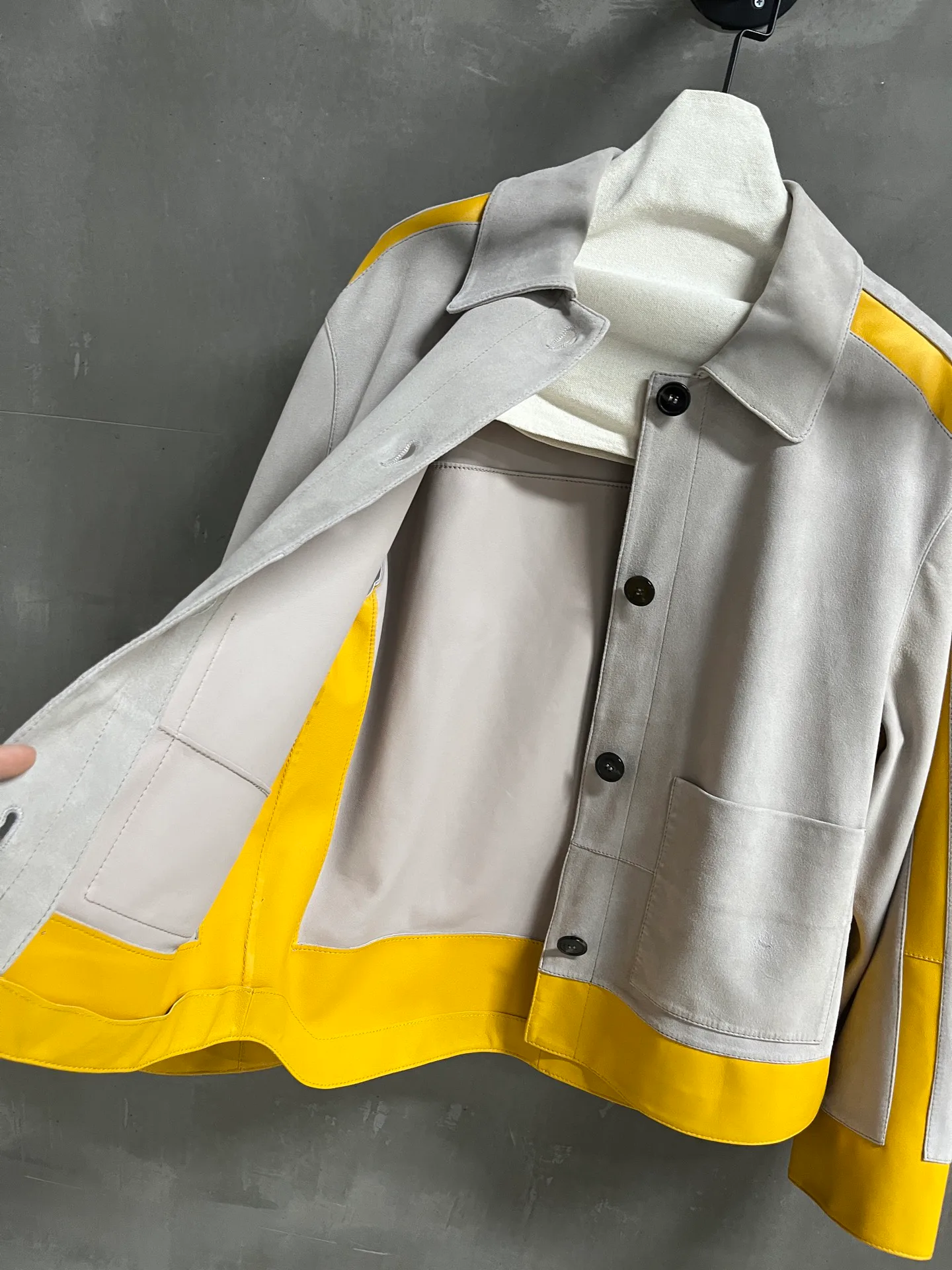 Кожаные Куртки И Дублёнки Женские Loewe 18172880