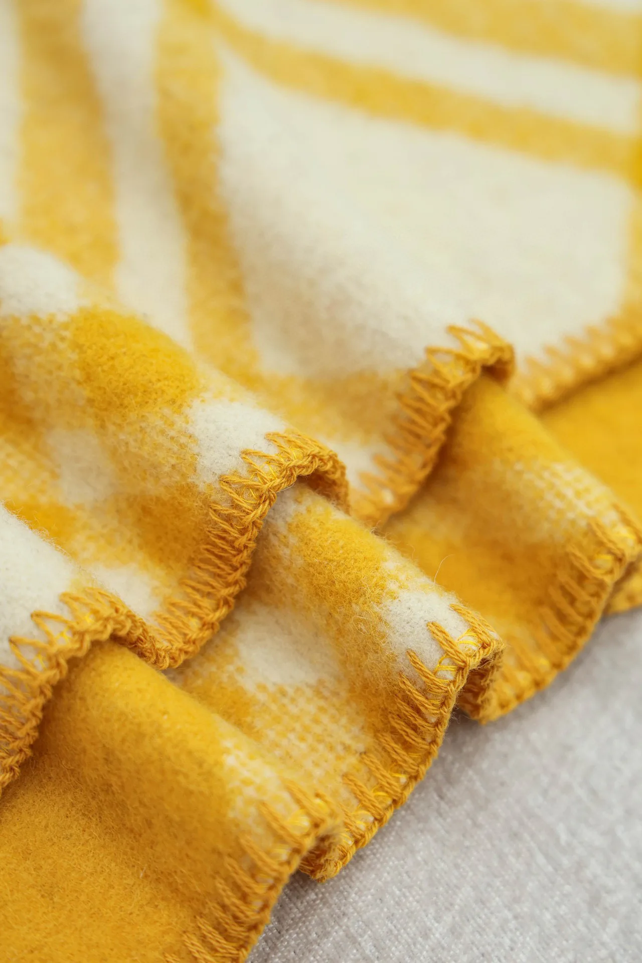 Шарфы Burberry 692748