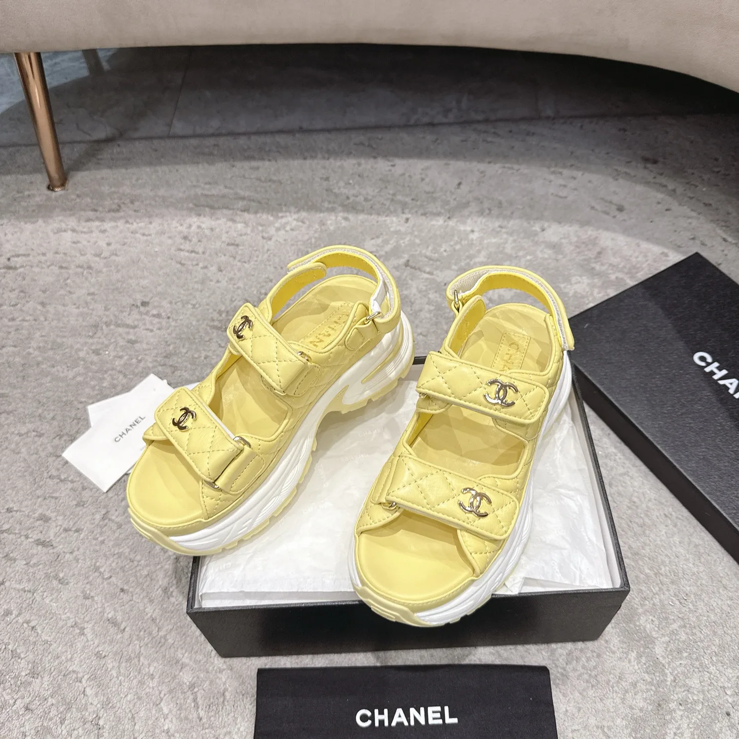 Босоножки Женские Chanel 16954231
