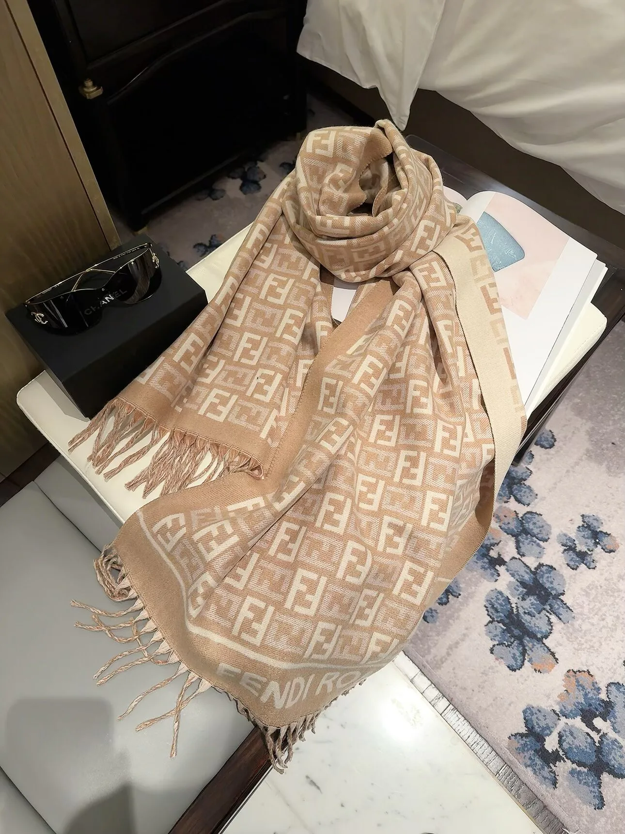 Шарфы Fendi 18003010
