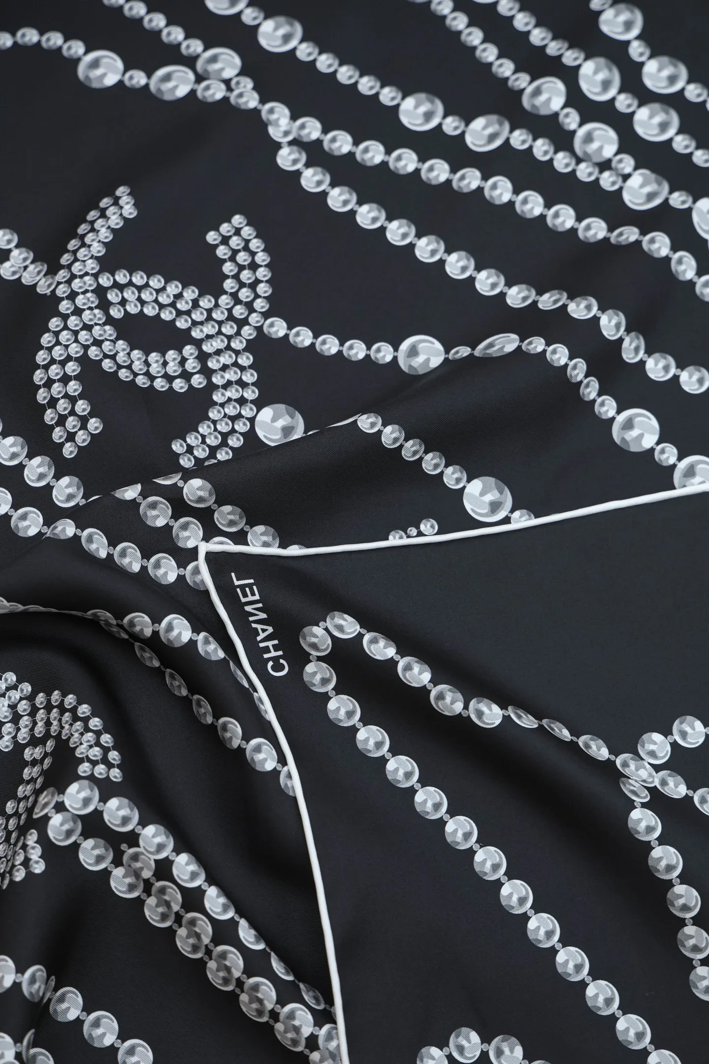 Платки Chanel 13389380