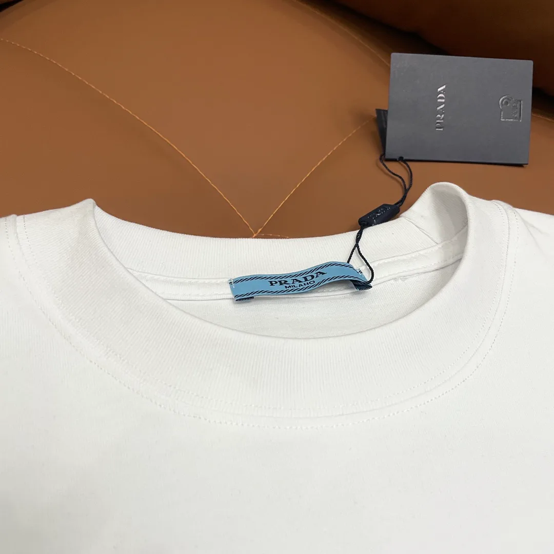 Футболки Женские Prada 12538568