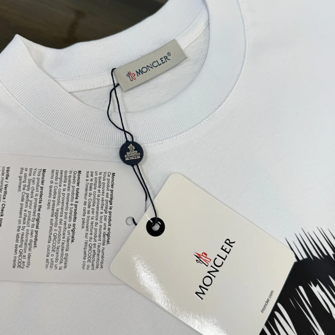 Футболки Женские Moncler 10292137