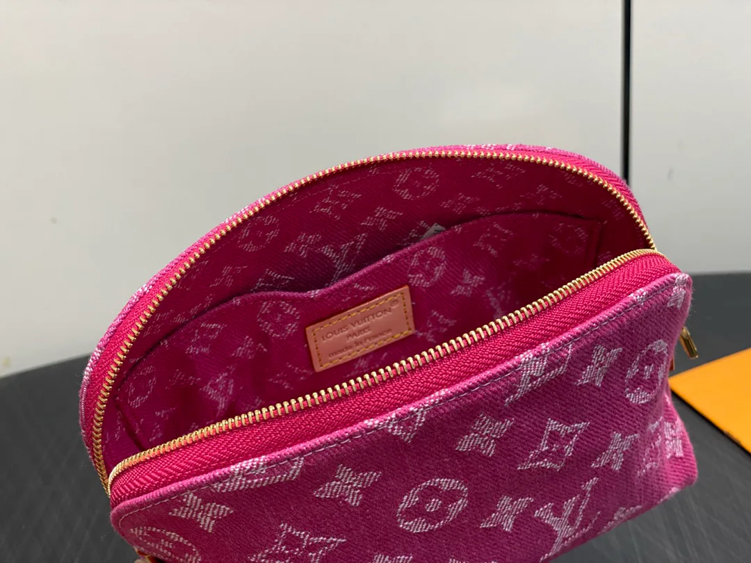 Клатчи Женские Louis Vuitton 11778118