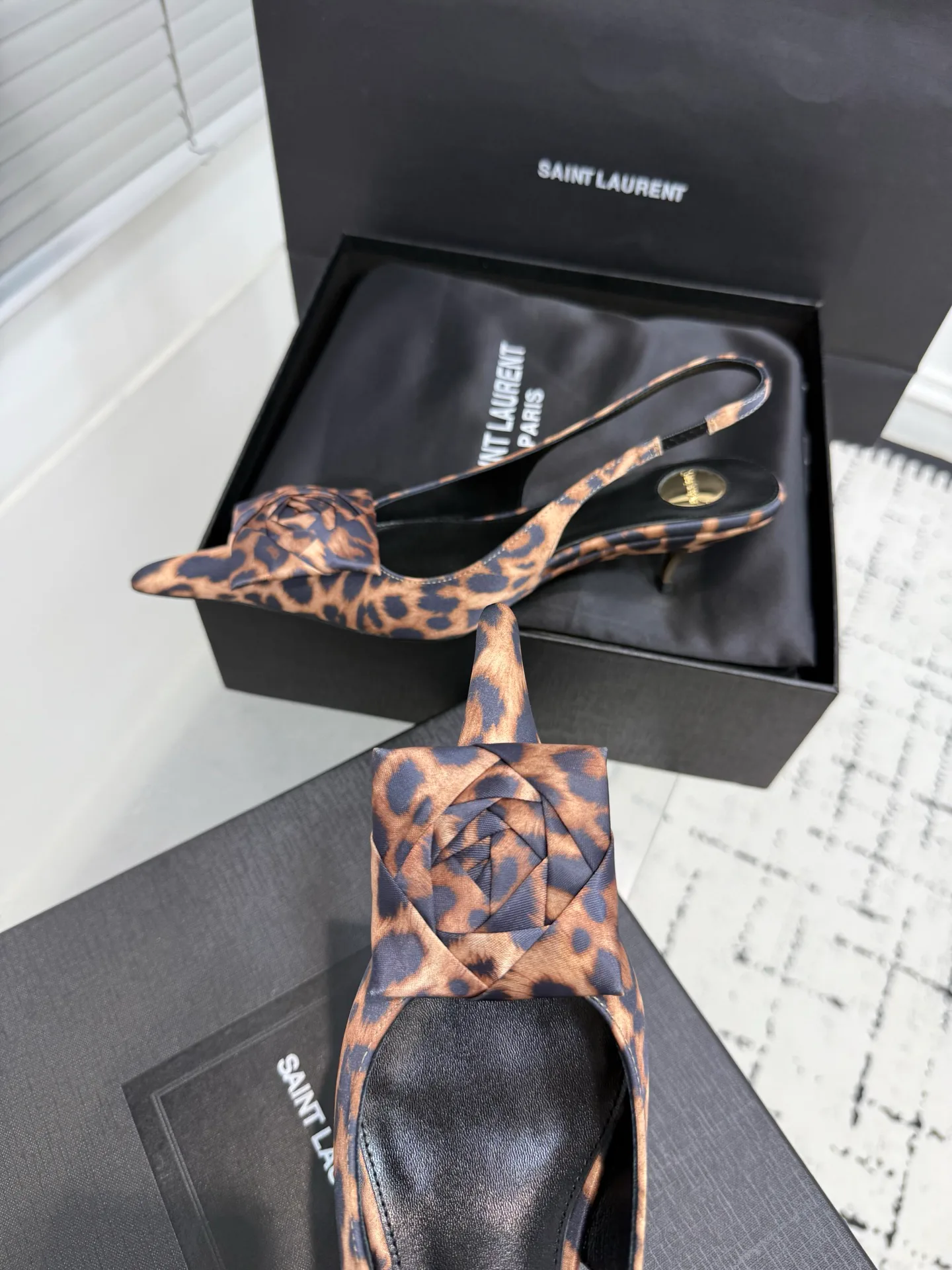 Туфли Женские Saint Laurent 303738