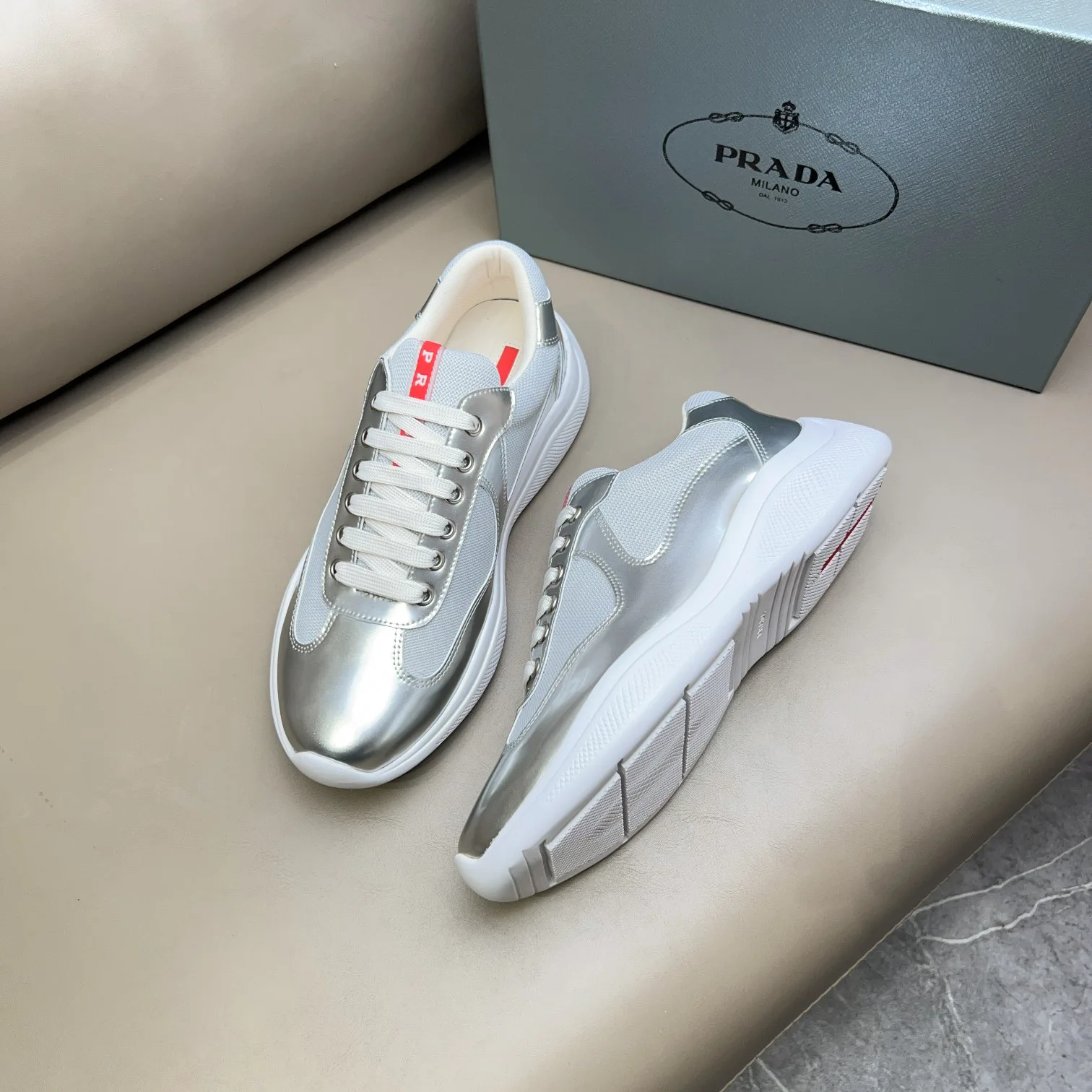 Кроссовки Женские Prada 17636250