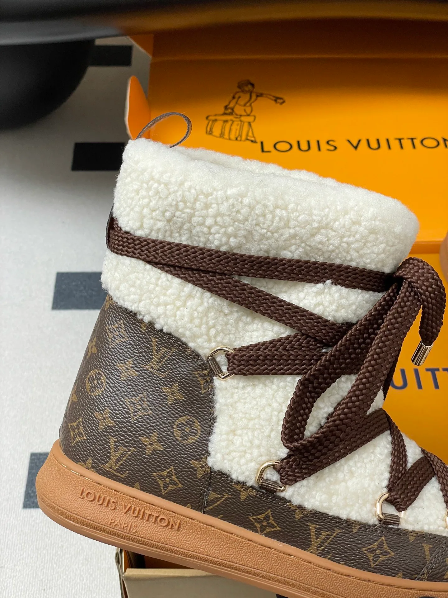 Угги Женские Louis Vuitton 668677