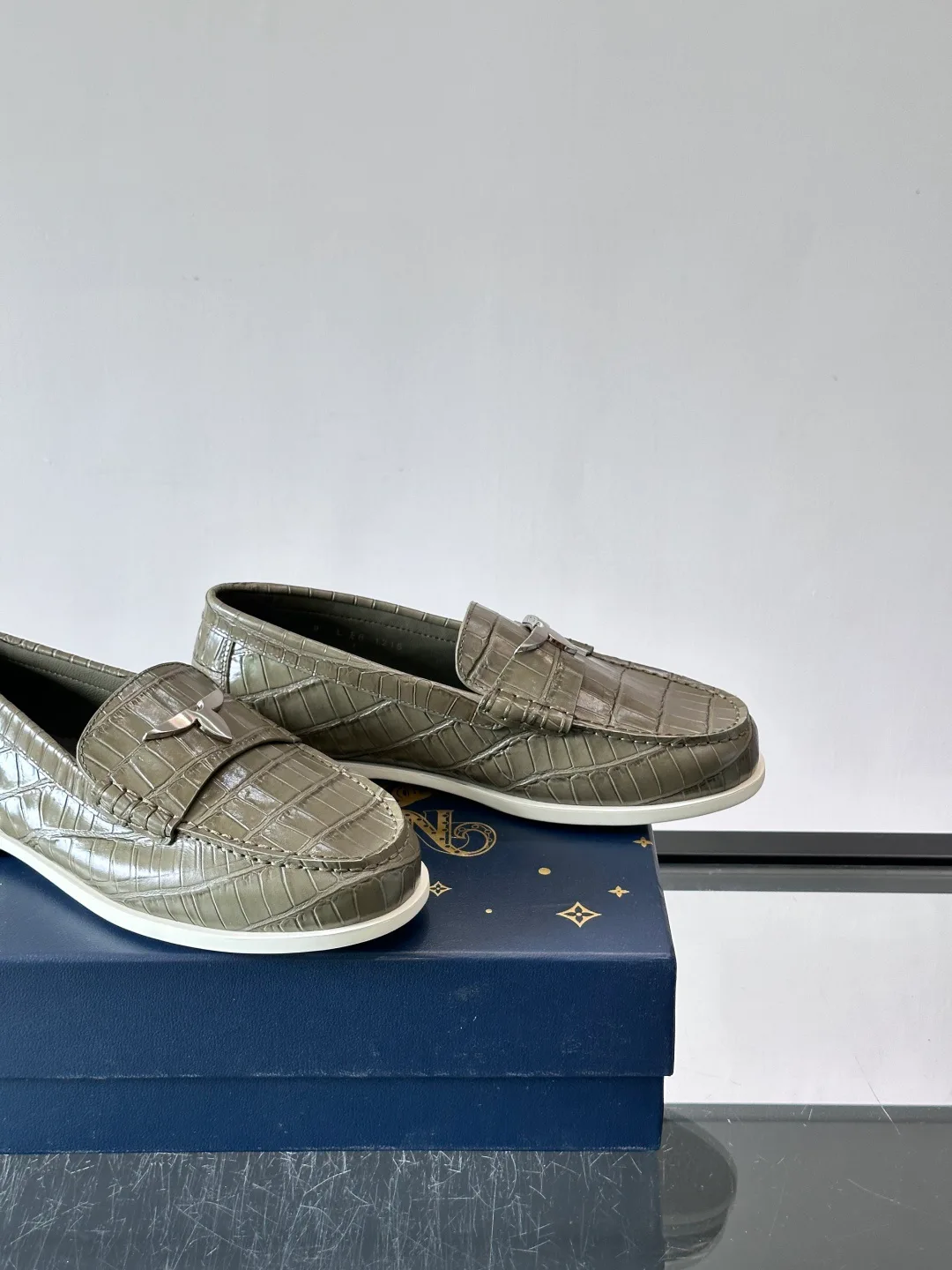 Лоферы И Туфли Мужские Louis Vuitton 18118562