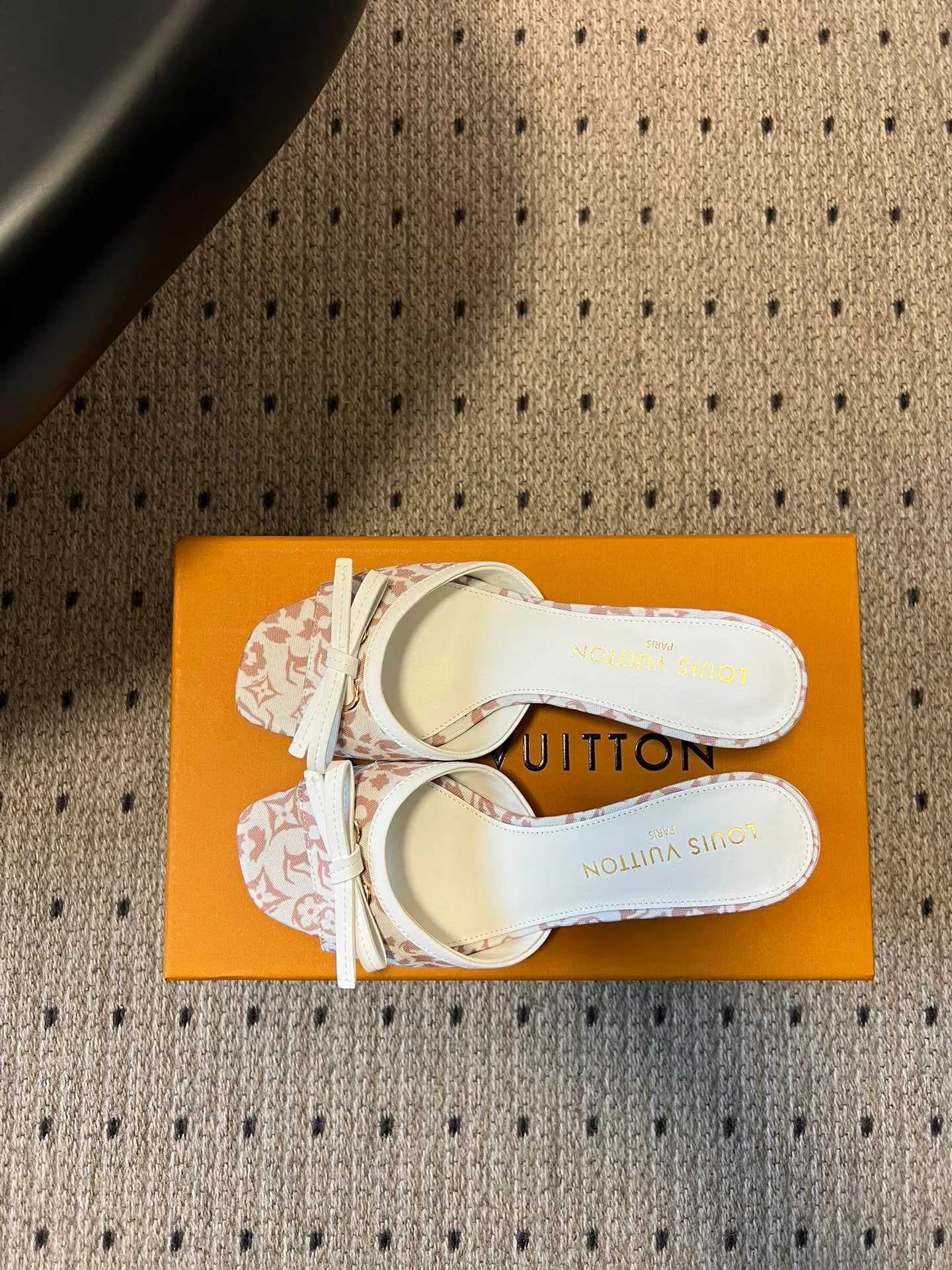 Босоножки Женские Louis Vuitton 11755081