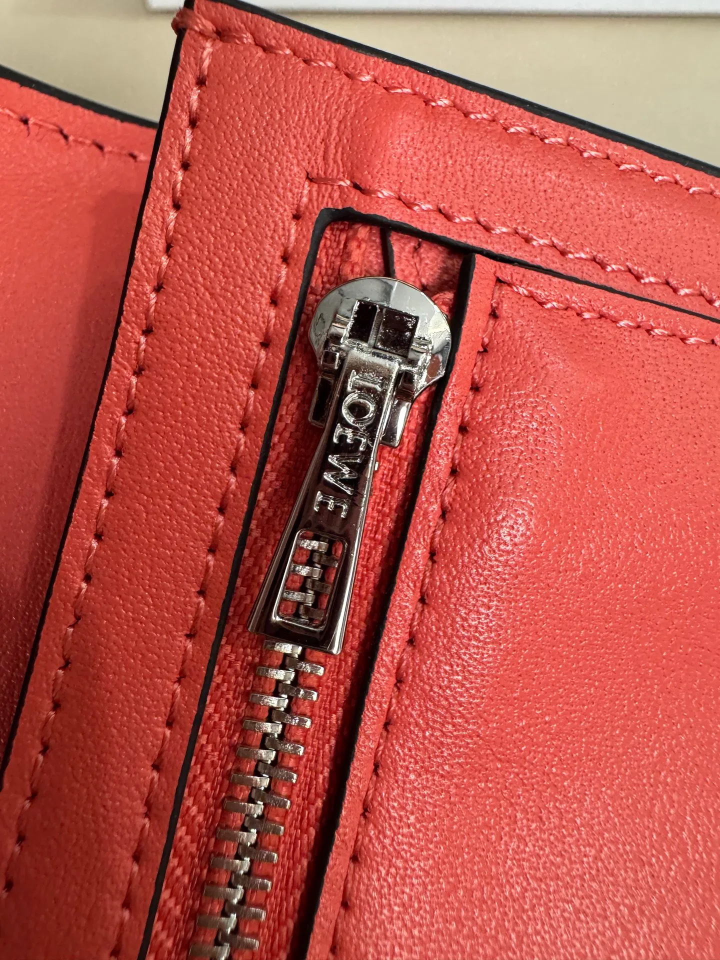 Клатчи Женские Loewe 4289261