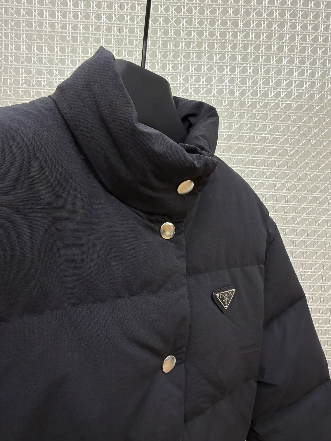 Куртки И Пуховики Женские Prada 18612860