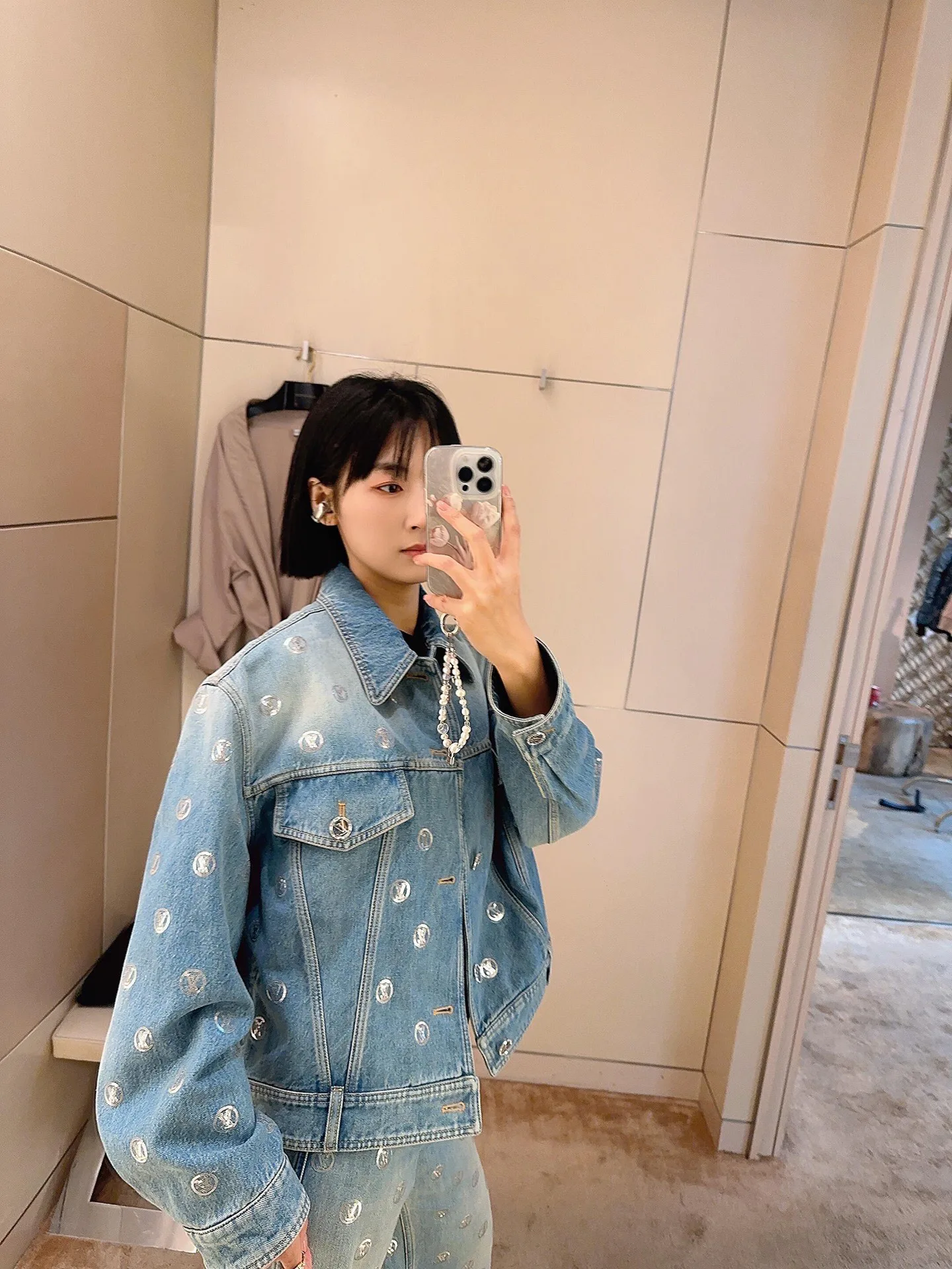 Куртки И Пуховики Женские Louis Vuitton 785790