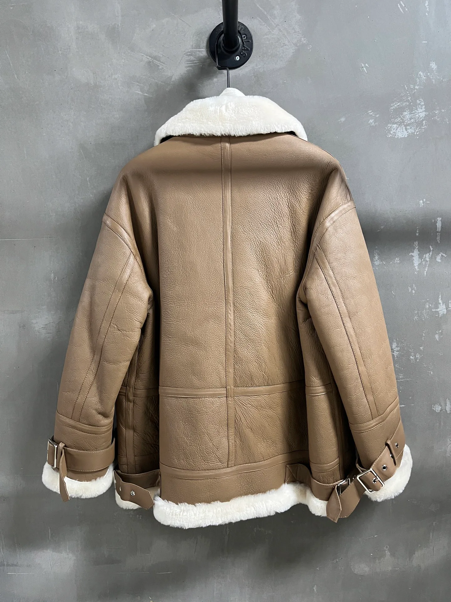 Кожаные Куртки И Дублёнки Женские Saint Laurent 3129853