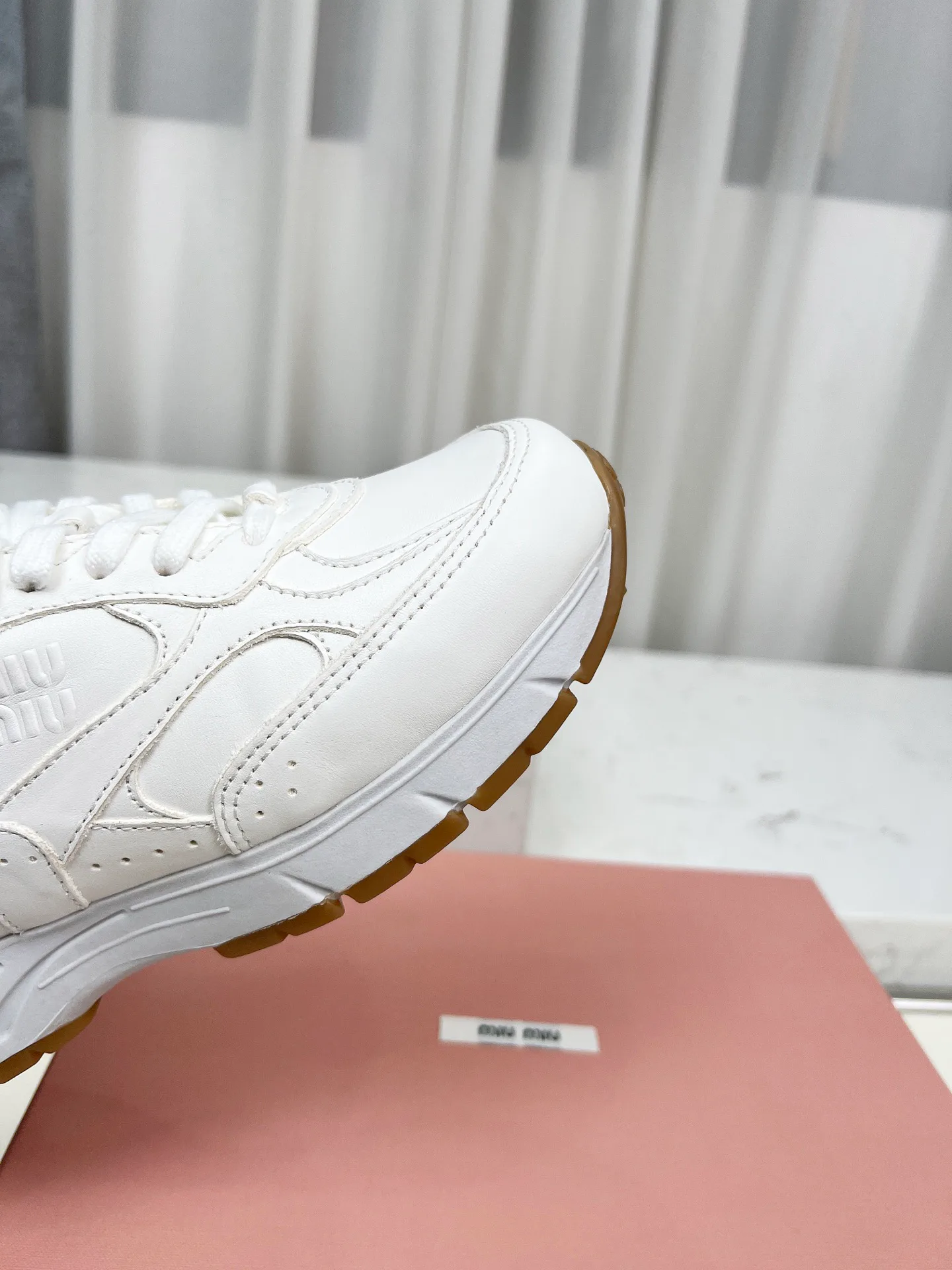 Кроссовки Женские Miu Miu 12799594