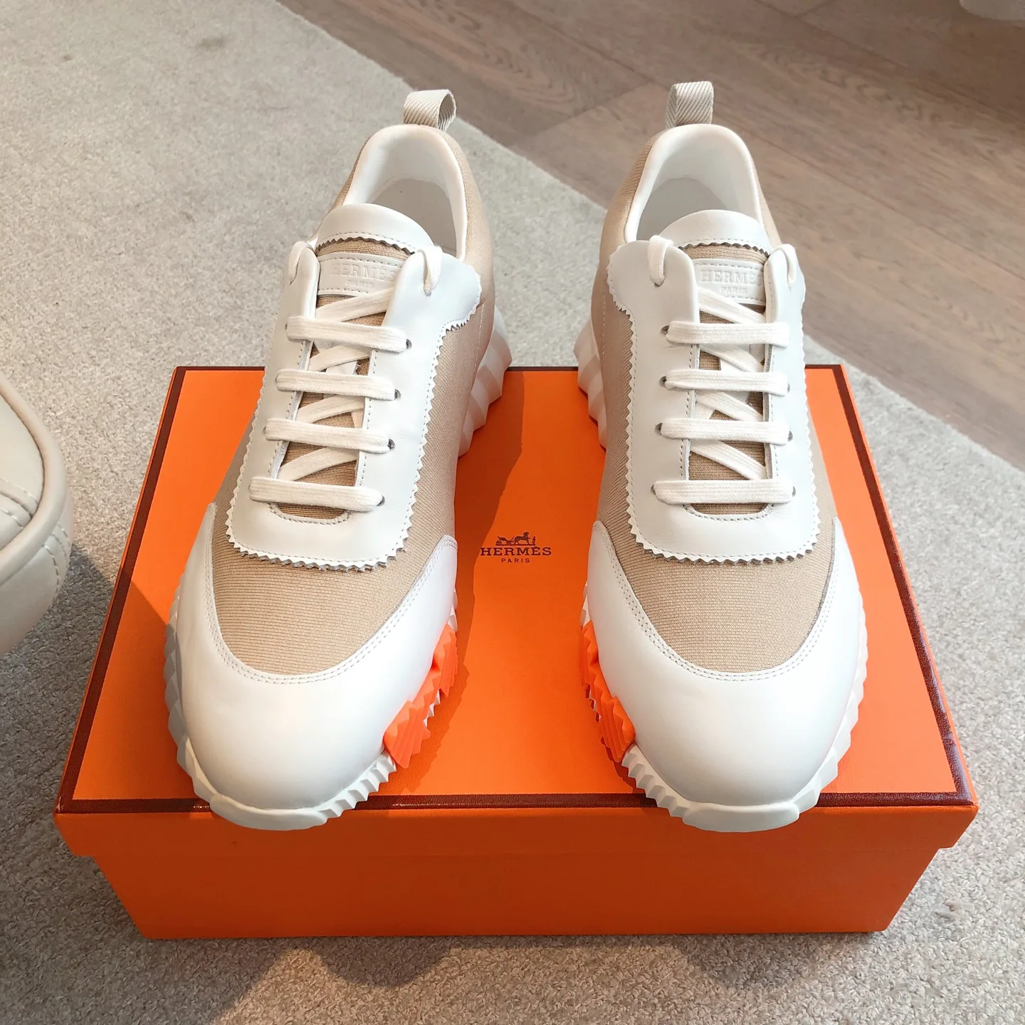 Кроссовки Женские Hermes 18729722