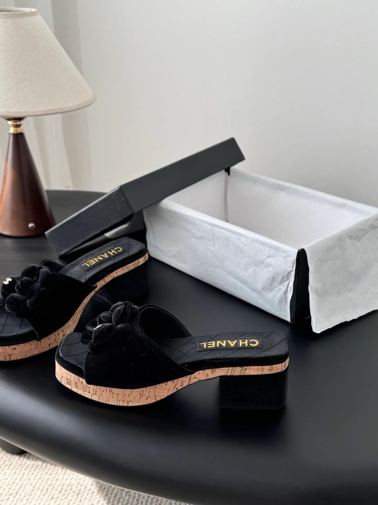 Босоножки Женские Chanel 10874618