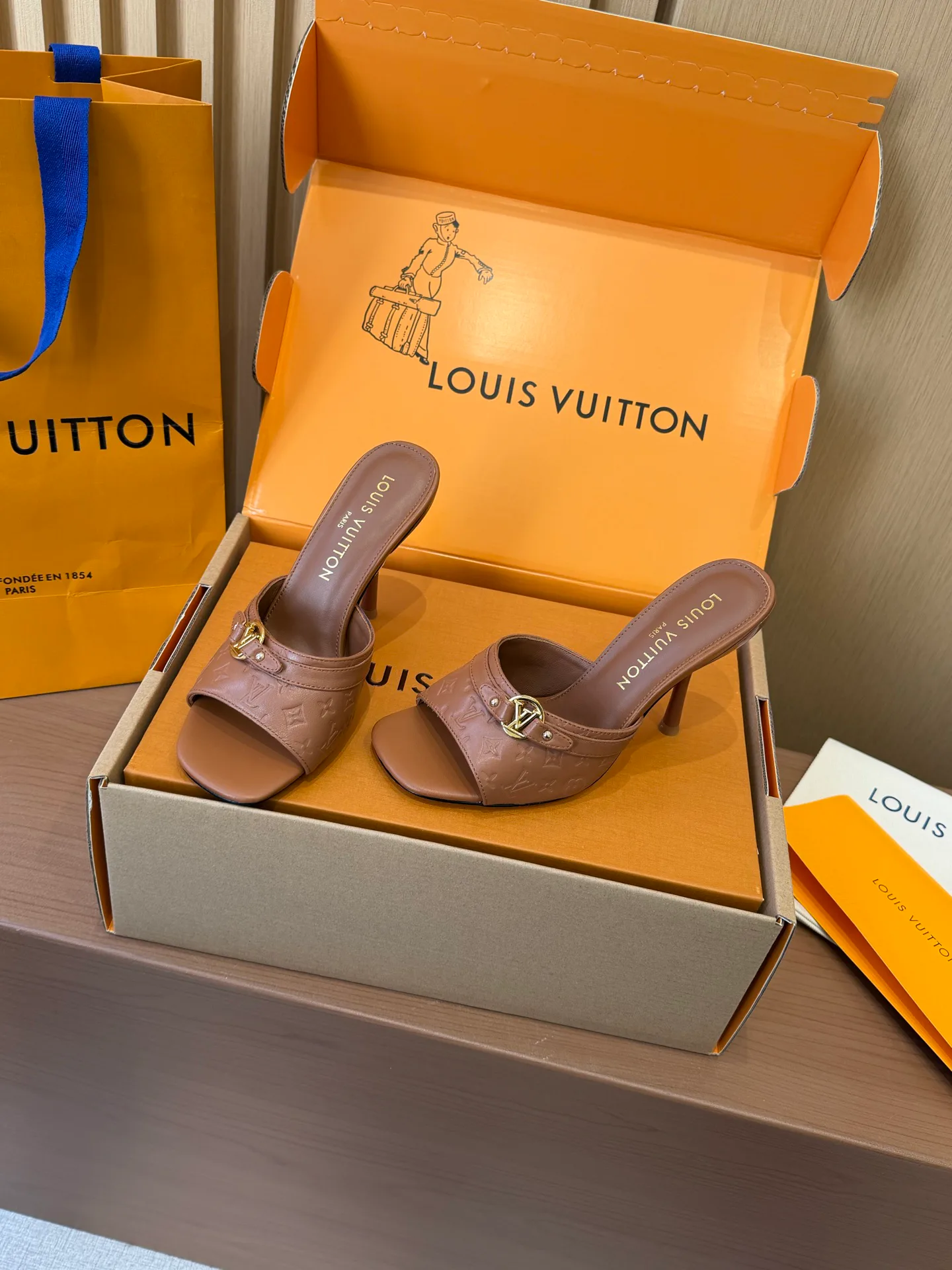 Босоножки Женские Louis Vuitton 796121