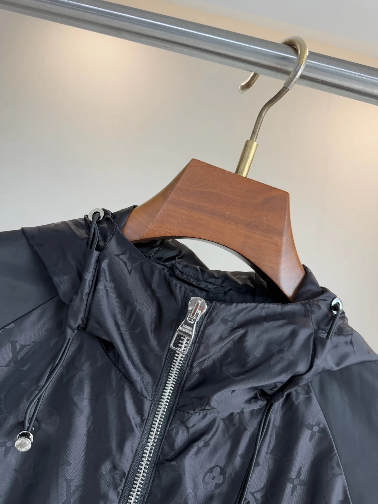 Куртки И Пуховики Мужские Louis Vuitton 12953193