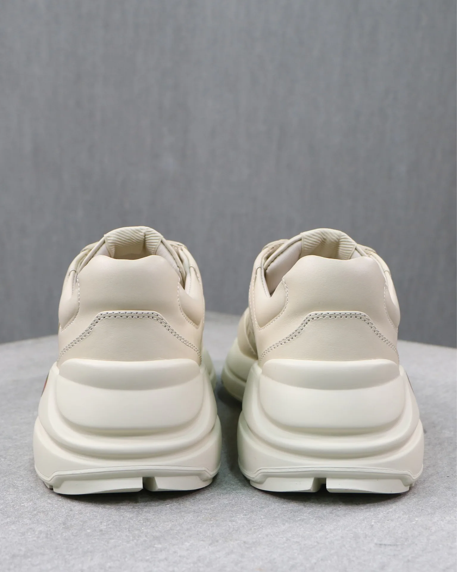 Кроссовки Женские Gucci 30418