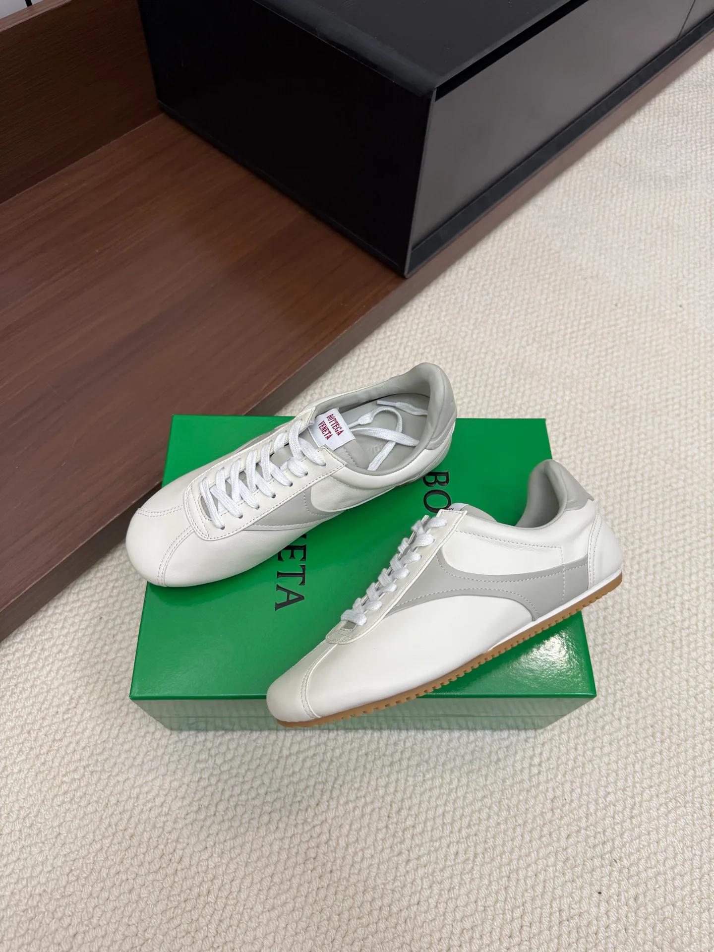 Кроссовки Женские Bottega Veneta 18042086