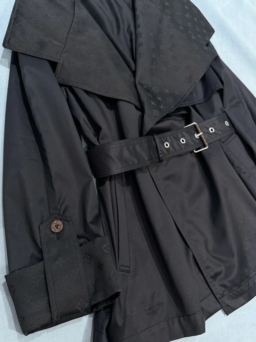 Тренчи Женские Louis Vuitton 18049798
