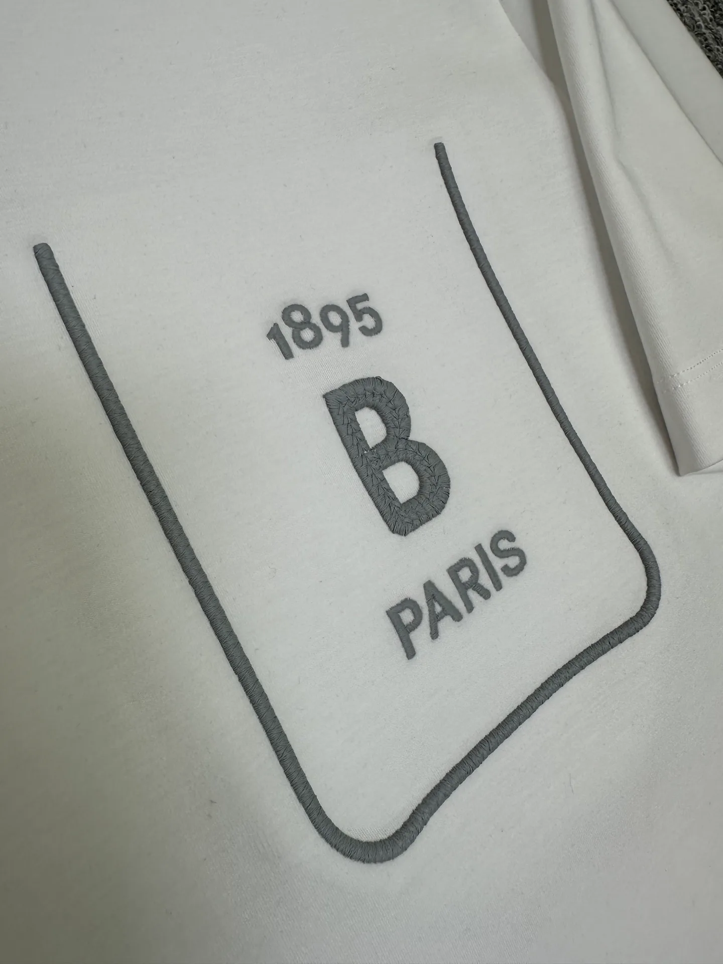 Футболки Женские Berluti 882330