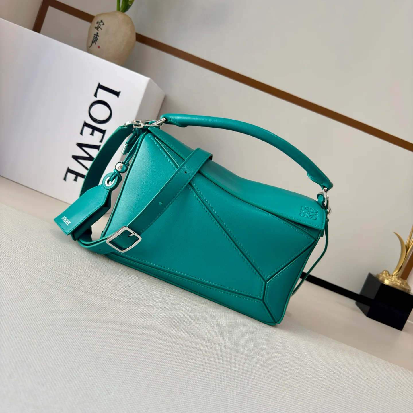 Классические Сумки Женские Loewe 11837640