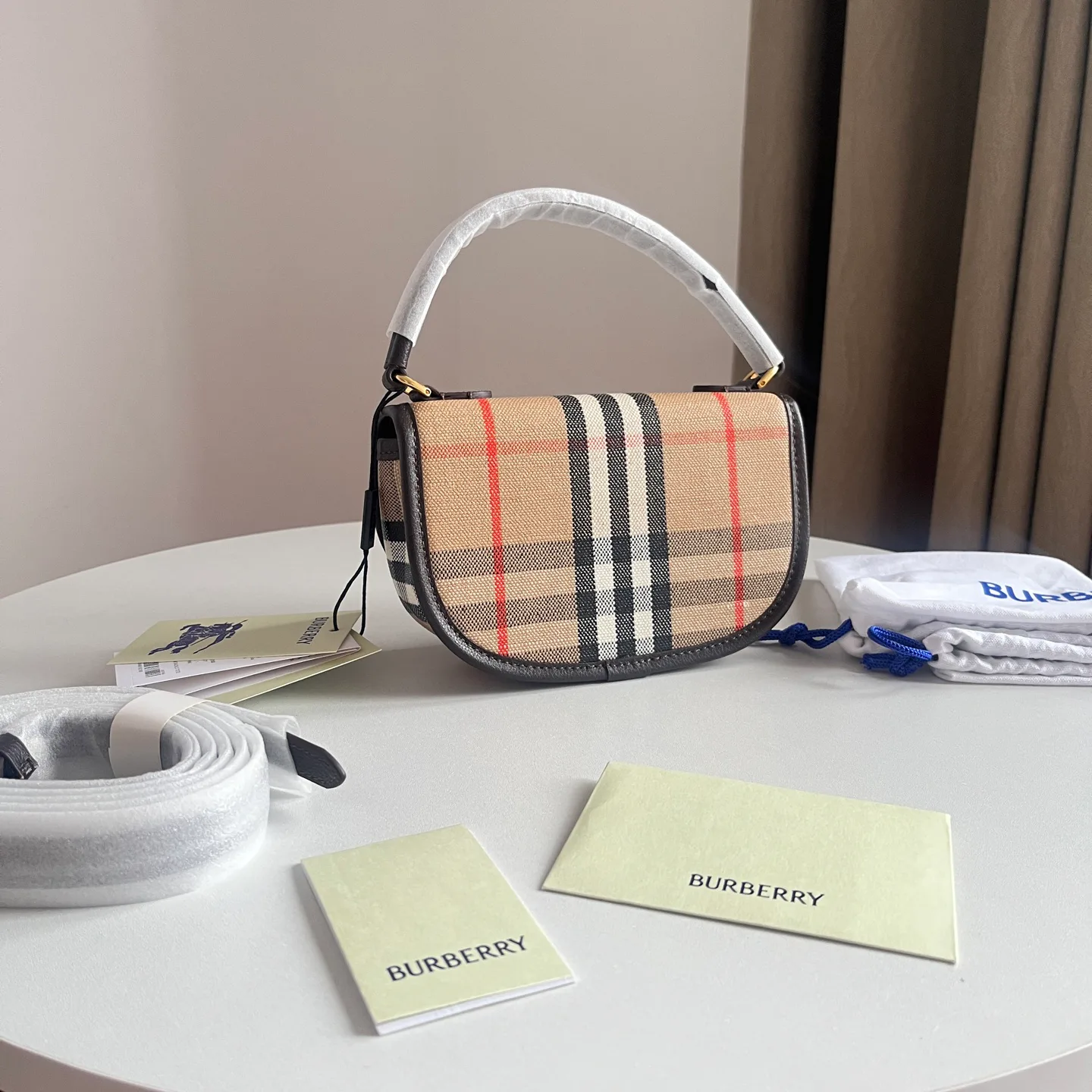 Сумки На Ремне Женские Burberry 347199