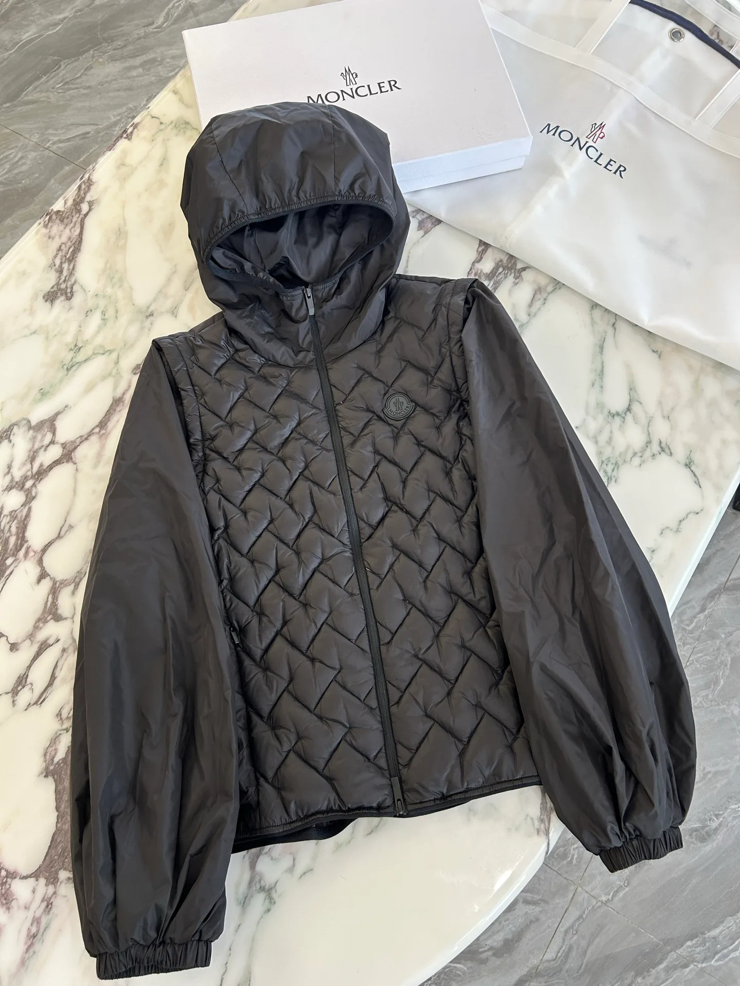 Куртки И Пуховики Мужские Moncler 18231208