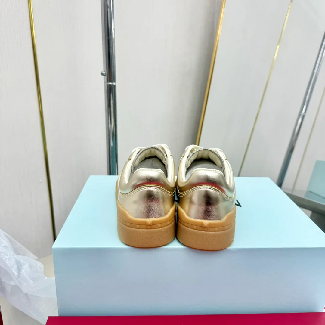 Кроссовки Женские Valentino 17955030