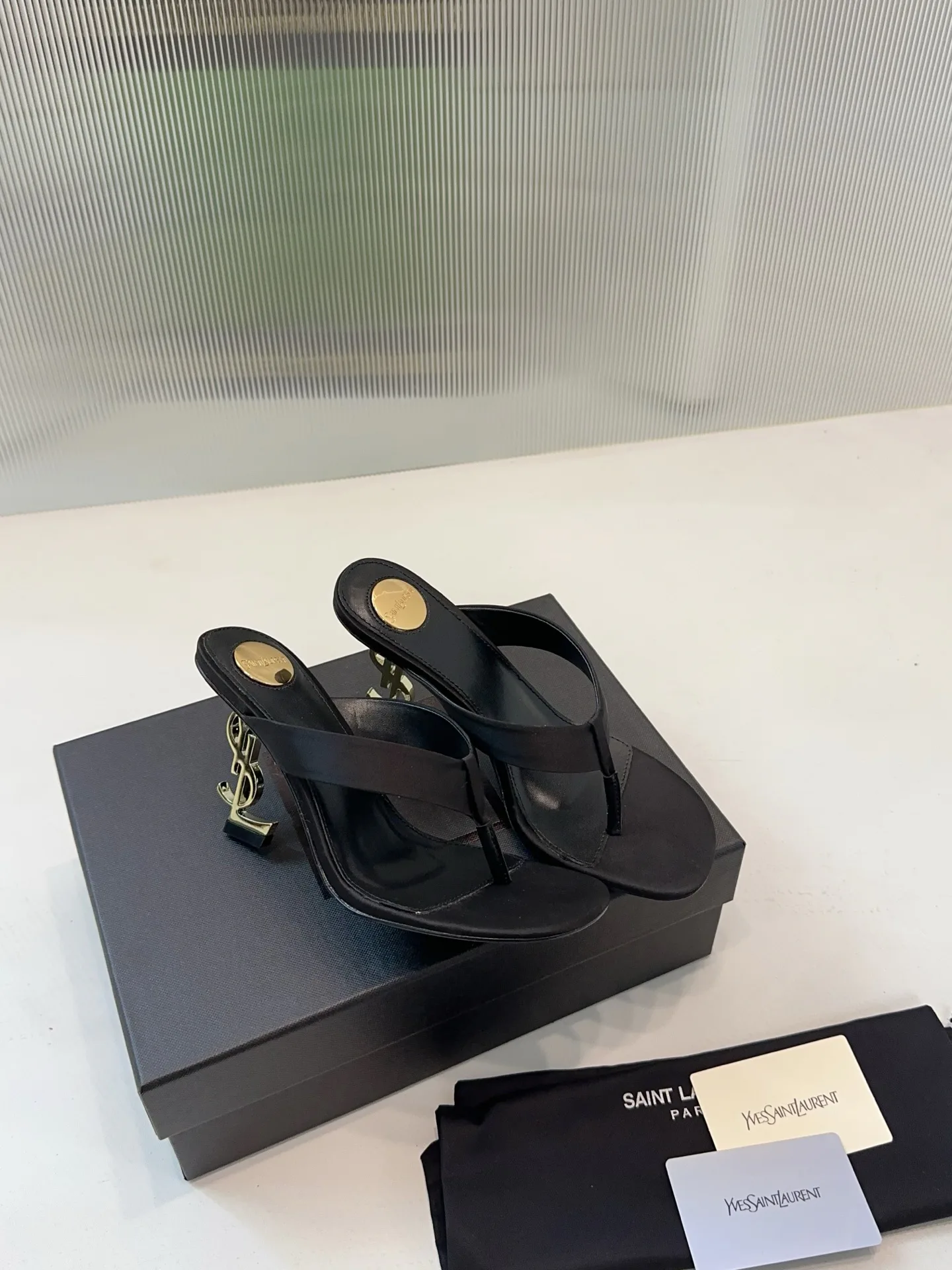 Сандалии Женские Saint Laurent 13339143