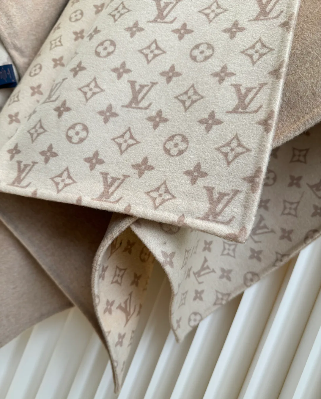 Пальто Женские Louis Vuitton 18763073