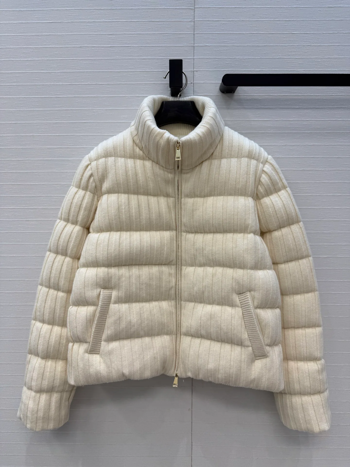 Куртки И Пуховики Женские Moncler 18325195