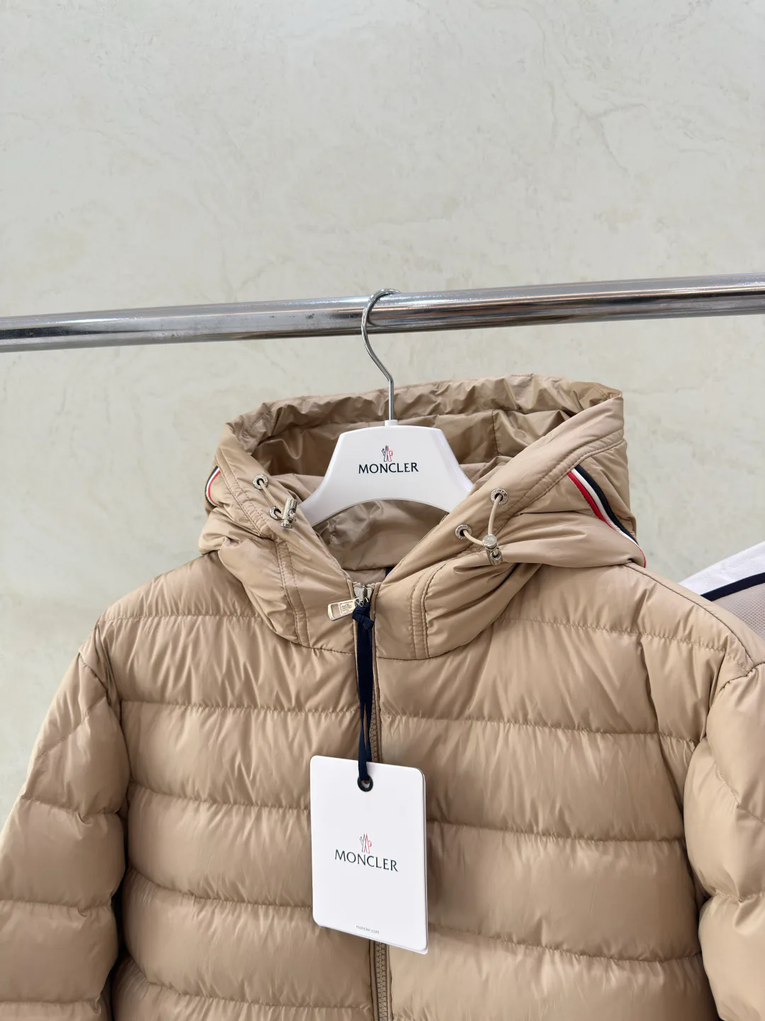 Куртки И Пуховики Женские Moncler 18690095