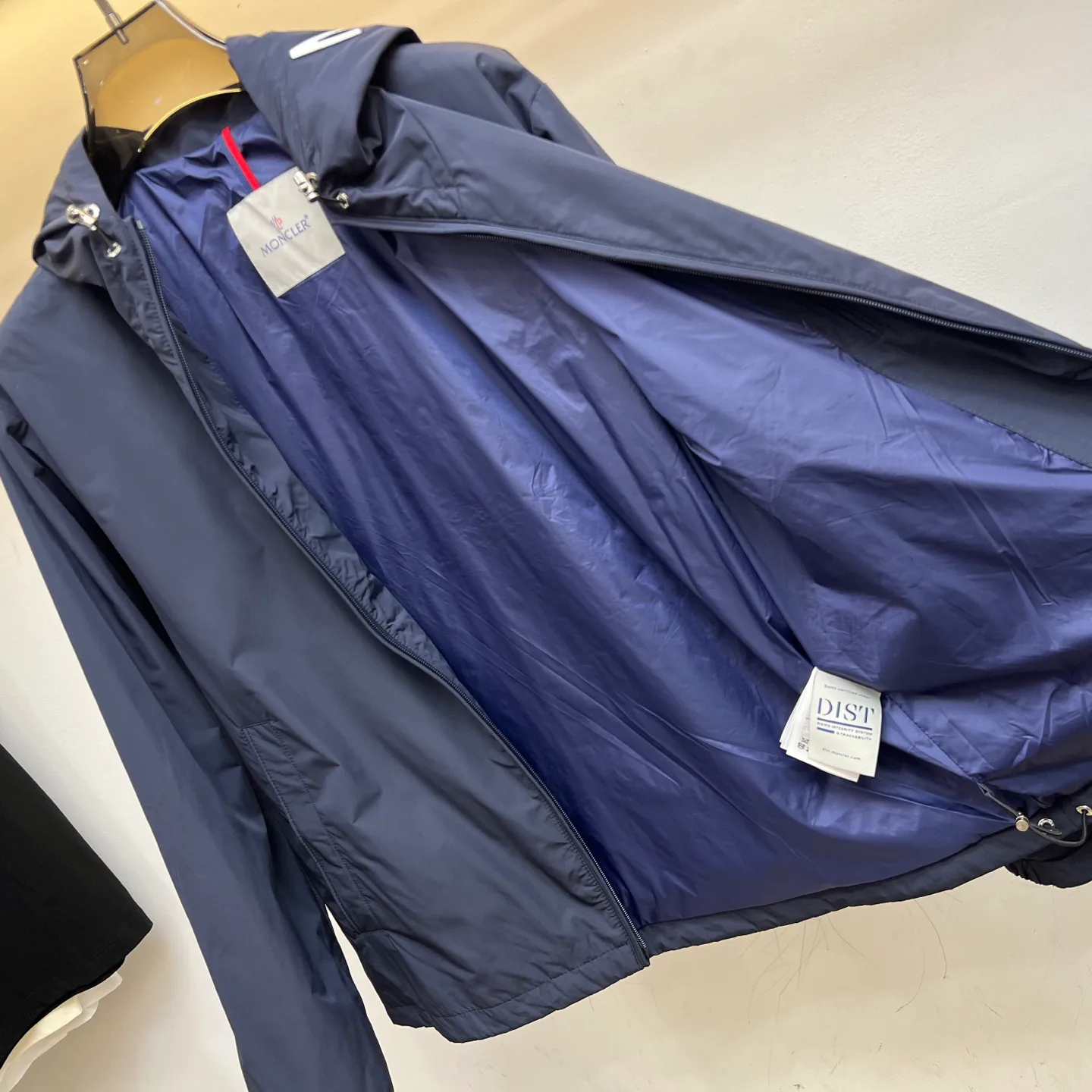 Куртки И Пуховики Женские Moncler 17340718