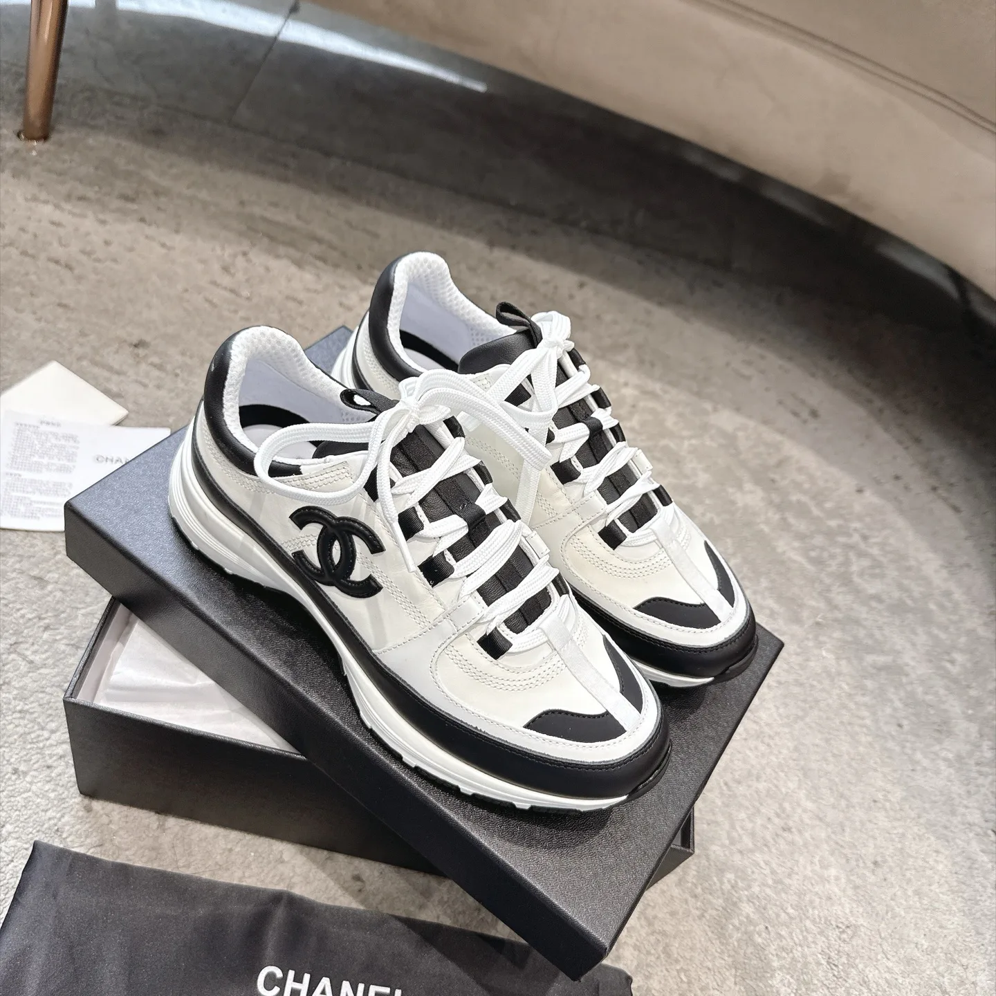 Кроссовки Женские Chanel 17933397