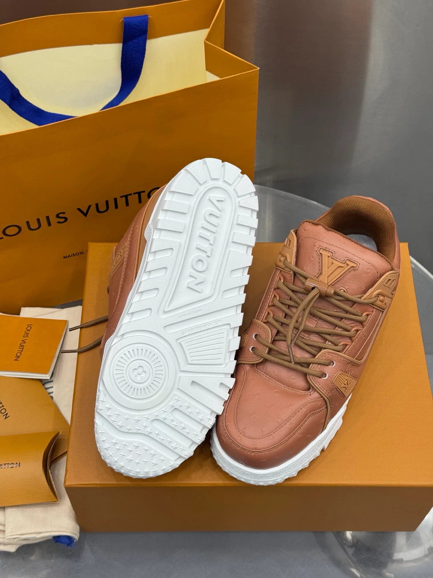 Кроссовки Женские Louis Vuitton 1141899