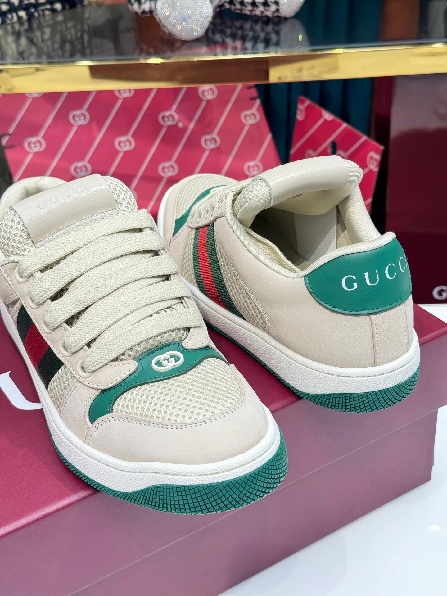 Кроссовки Женские Gucci 17946878