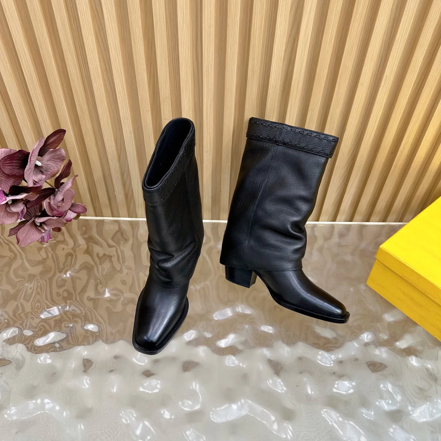 Сапоги Женские Fendi 18235444