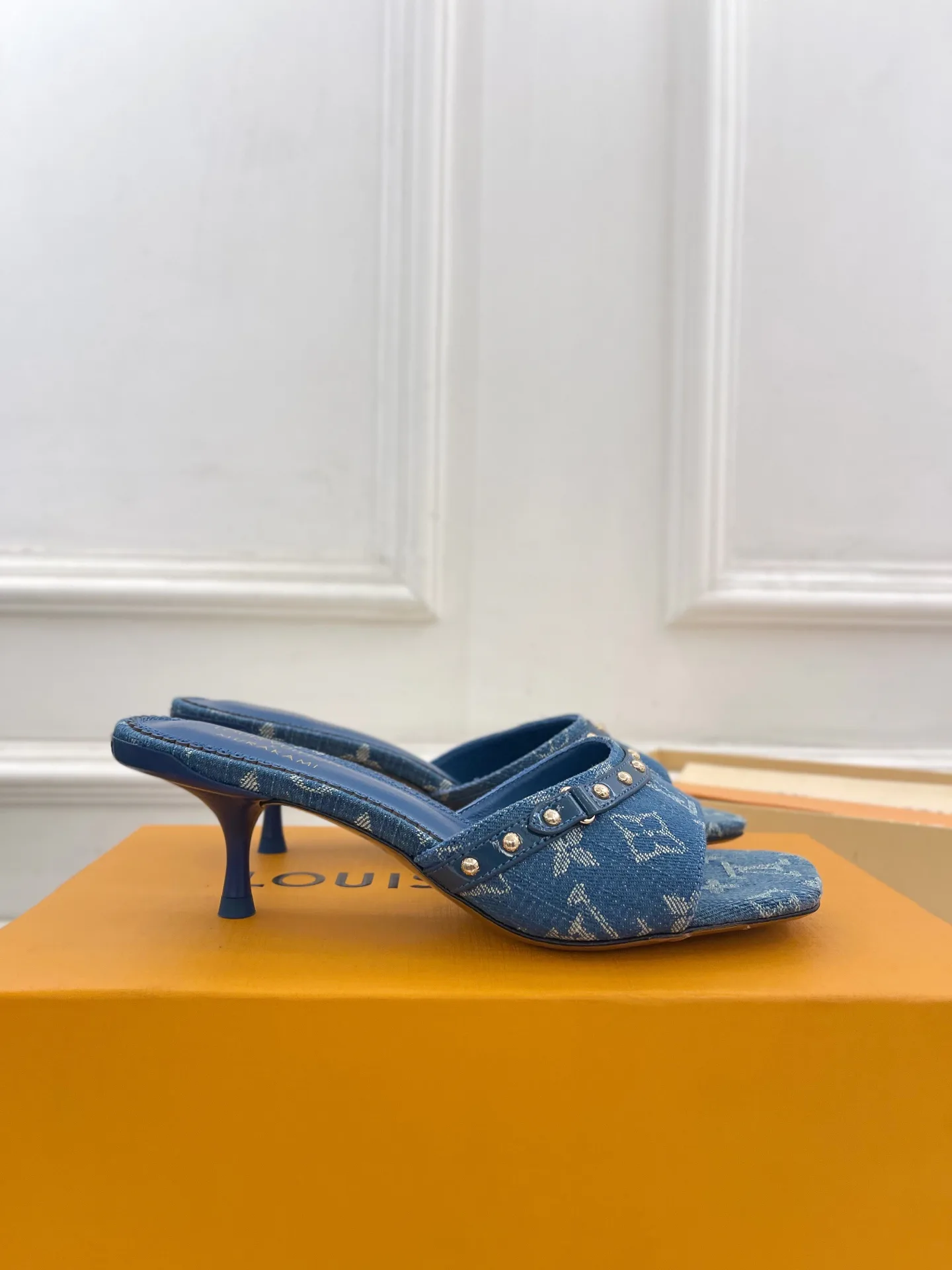 Туфли Женские Louis Vuitton 11458215