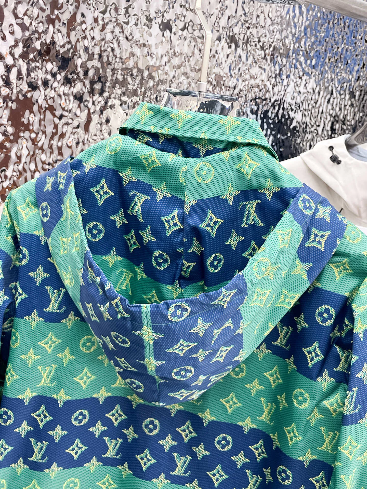 Куртки И Пуховики Мужские Louis Vuitton 9352285