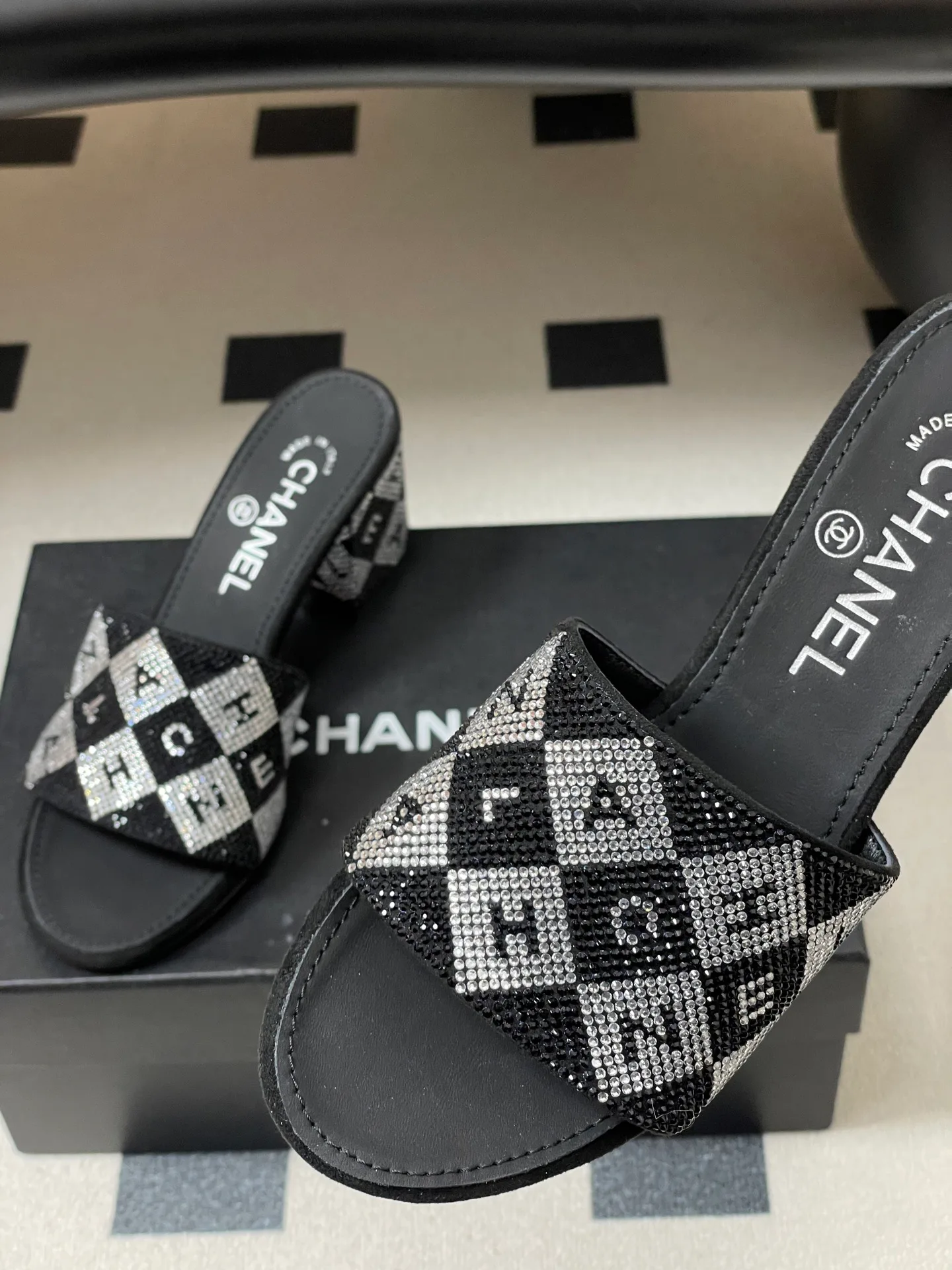 Босоножки Женские Chanel 10993954