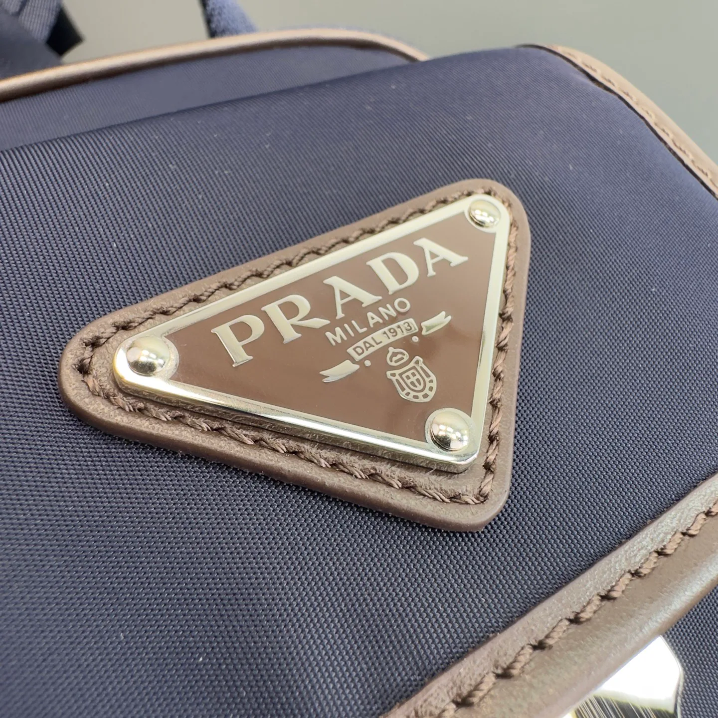 Классические Сумки Женские Prada 1422636